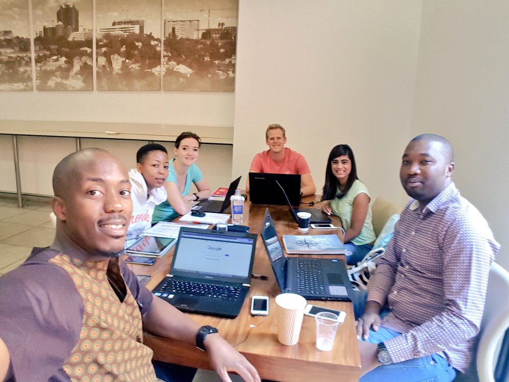 sharne_lieb's tweet photo. Syndicate sesh.. Day4 Block 1 Module 6 #syndicategreat #number8 #PDBA2016 @PeterLovemore @KershneeKallee @SiweShozi @MODOGG8601 @kay_longz https://t.co/WJP1R5jhyn