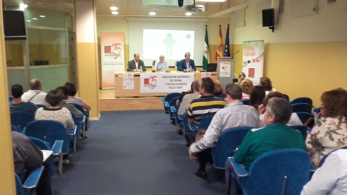 El Dr. David Moreno Ramírez nos habla sobre la piel en Cronh. ACCU Jaén 25 años trabajando por la #salud  #Linares