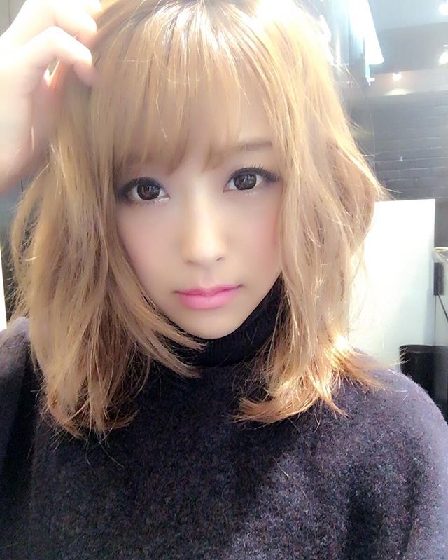 鈴木奈々 鈴木奈々 公式ブログ 美容室なう T Co Tparj7v3fd 美容室に来ました O T Co 23dj75qzx2 Twitter