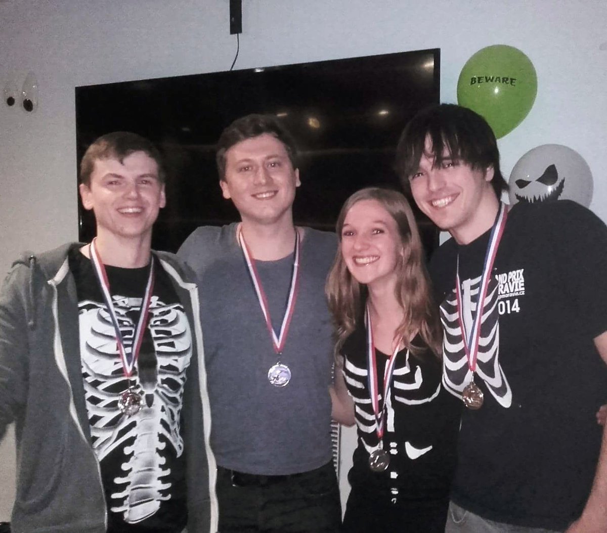 UoNLifesaving's tweet image. Nottingham A came 2nd (out of 39 teams) in Freshers Comp!!!! So proud! #greenandgold #Nottsdomination #bitoverwhelmed @UoNSport