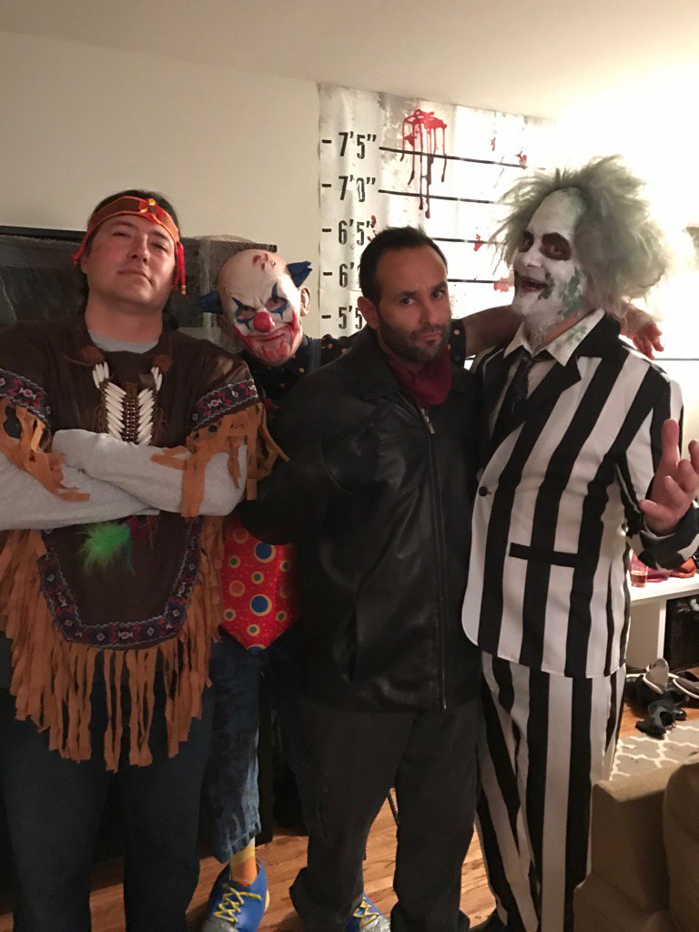cmwiermn's tweet photo. #frightfest2016
#awesome #drunk https://t.co/EMTwEfKtp5
