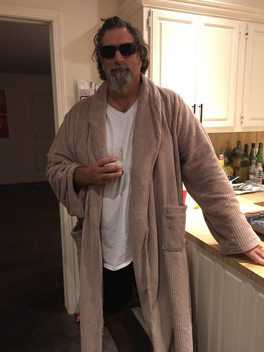FKeirsey's tweet photo. .@TheJeffBridges look at your twin #thedude https://t.co/z7lS9F4ZBV