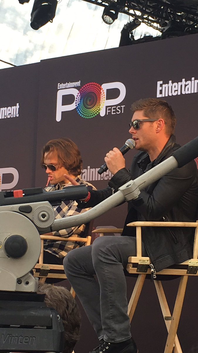 iDreamOfJensen's tweet photo. LOOK AT THIS CHILD!!! I LOVE HIM WITH ALL MY HEART @jarpad https://t.co/yQstEltN21