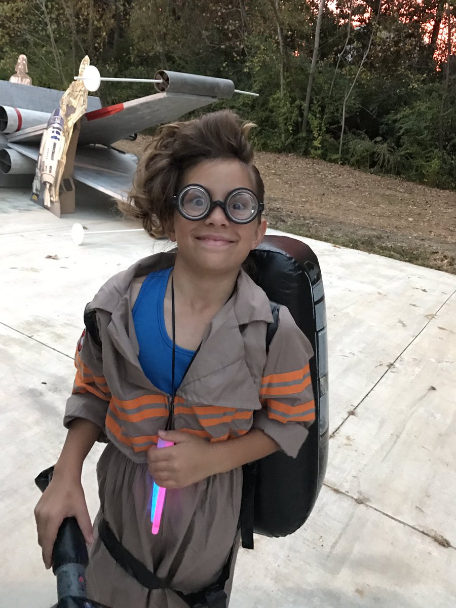 Toph01's tweet photo. @Ghostbusters #costume https://t.co/96yj8IiMAc