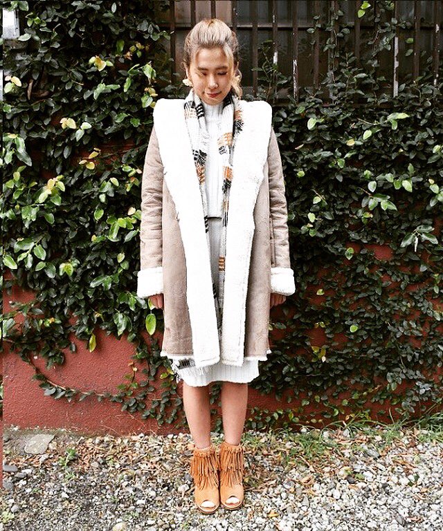 RAYdy_official's tweet image. Happy Halloween☻ムートンコート入荷♡とにかくおすすめ！【LaLeia】フェイクムートンコート 9800yen+tax ベージュ / グレー#ムートンコート #RAYdy #レイディ #selectshop #fussa #japan