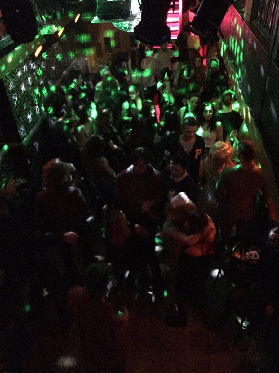 Rockette Bar tweet media