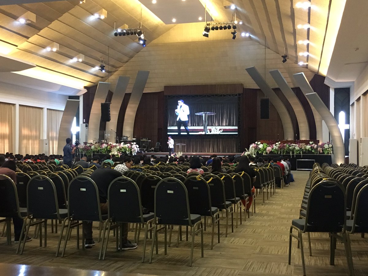 GPdIElohim's tweet photo. Ibadah EYC siang ini dilayani Ps.Dimas Wibisono dari GPdI PIC Jakarta https://t.co/GxrhBq78EN