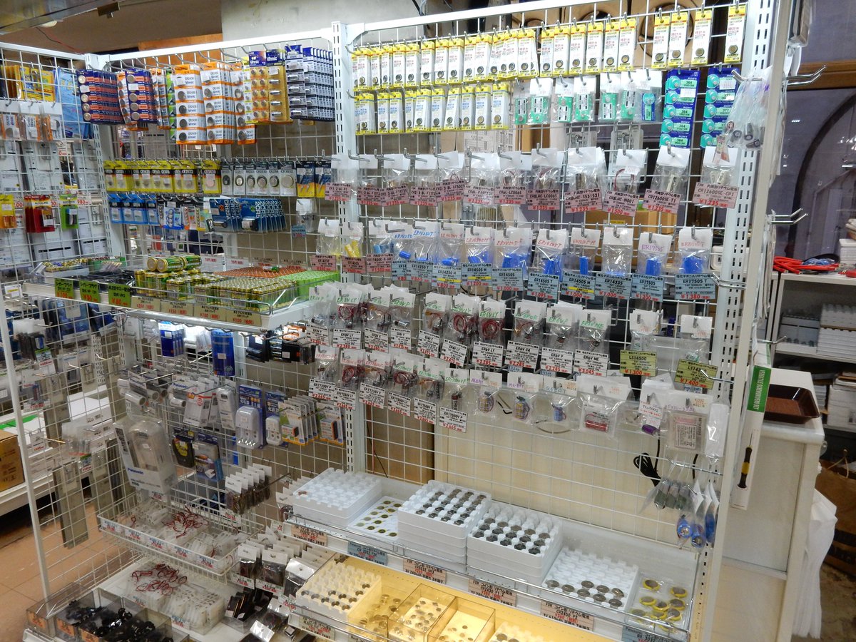 稲電機 株 秋葉原 On Twitter 秋葉原の電池専門店 稲電機です お求めやすいよう電池売り場を改装致しました お探しの電池がございましたら是非お立ち寄りください 稲電機ホームページ Https T Co Vpdcftkgcf 秋葉原 電池 電池パック ソーラーパネル