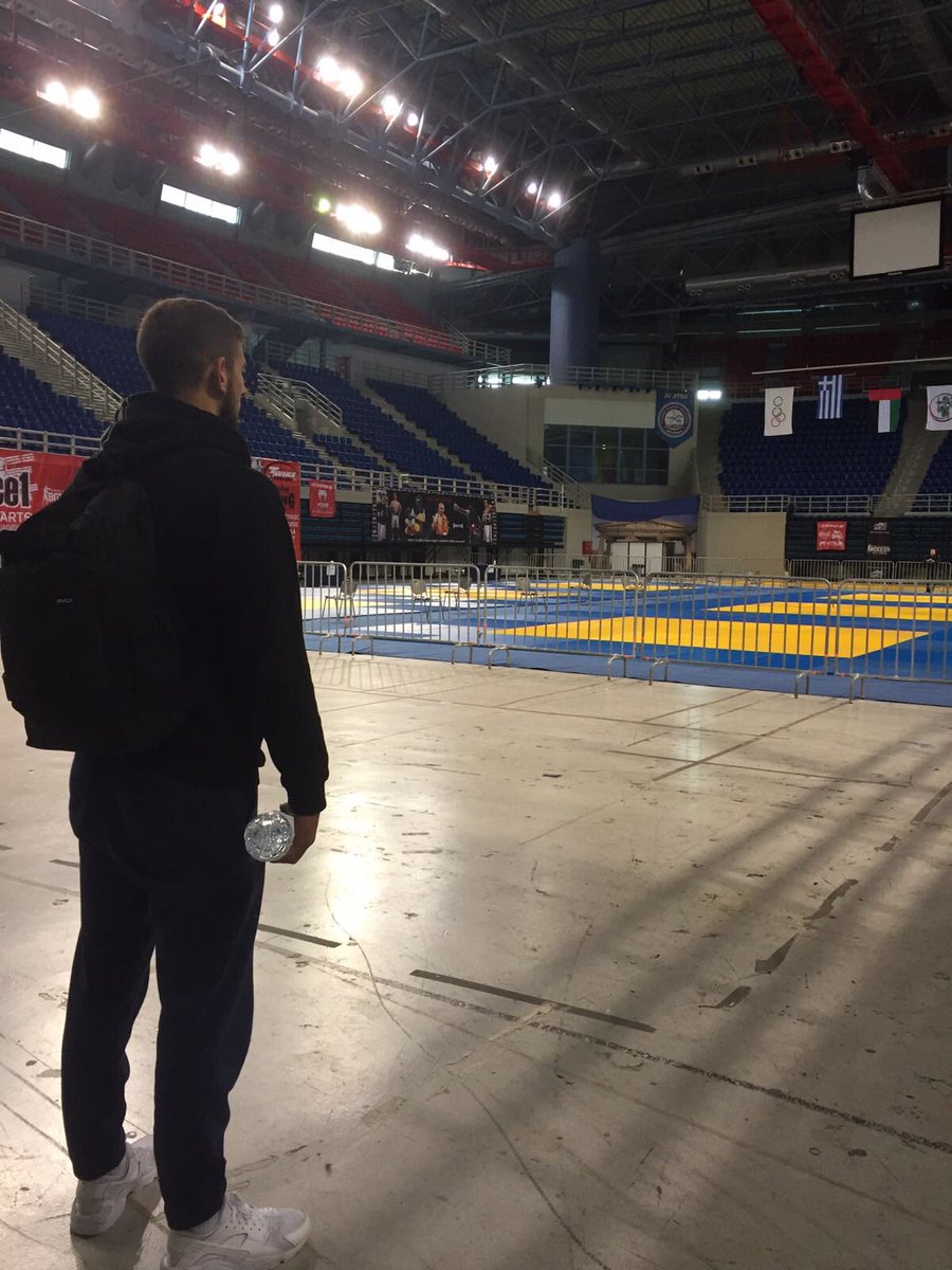 LewisThorne_MMA's tweet photo. Ready to take on the -94kg category today in Athens 💪🏼👊🏼 #BJJ #jiujitsu #grapple #compete Instagram lewisthorne_bjj https://t.co/rIyGAZhf9y