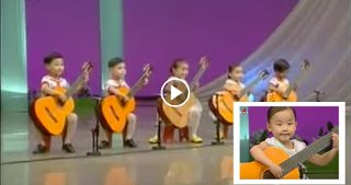 PubliVirals's tweet photo. 5 niños guitarristas en Corea del Norte impresiona en las redes.
https://t.co/bOhKn97sqP https://t.co/lP0oMbdwGS