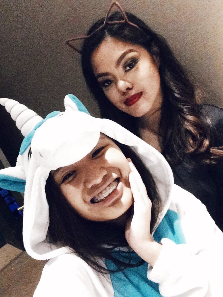 jovelynbmateo's tweet photo. happy halloween from usπ±ππ»π¦ #skream2016 #NeverlandXSkream https://t.co/J1pF4G6eo1