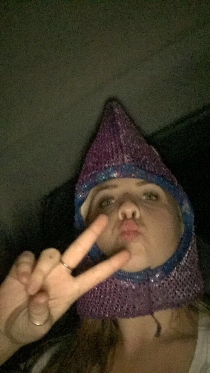 bridgeyy_4's tweet photo. FREAKIN FUNNEST NIGHT EVER!!!!! so lit!!!!! thanks DHS cheerleaders!🔥😄✌🏼️🐠🐟💯 https://t.co/VNTcvwy0mT