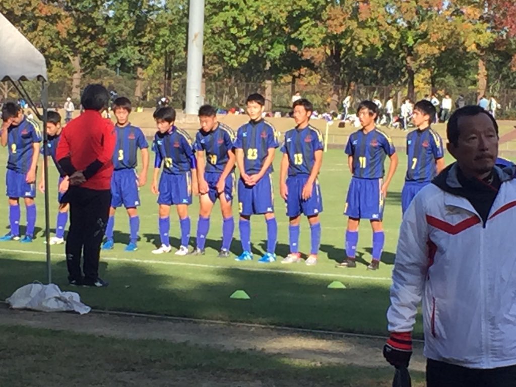まほ 今 試合終わったー すごいハラハラしたけどいい試合だった 三浦くんの悔し涙の理由 共感できるから私もウルウルしてた やっぱサッカーしてる男子って一番かっこいい みんな今日はお疲れ様でした 全国高校サッカー選手権 まほ 今 試合終わったー すごいハラハラしたけどいい試合だった 三浦くんの悔し涙の理由 共感できるから私もウルウルしてた やっぱサッカーしてる男子って一番かっこいい みんな今日はお疲れ様でした 全国高校サッカー選手権