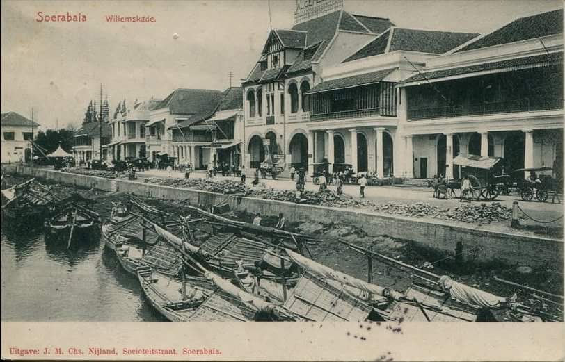 Jembatan Merah atau Wiillemskade tahun 1910. #STD

Foto Delcampe