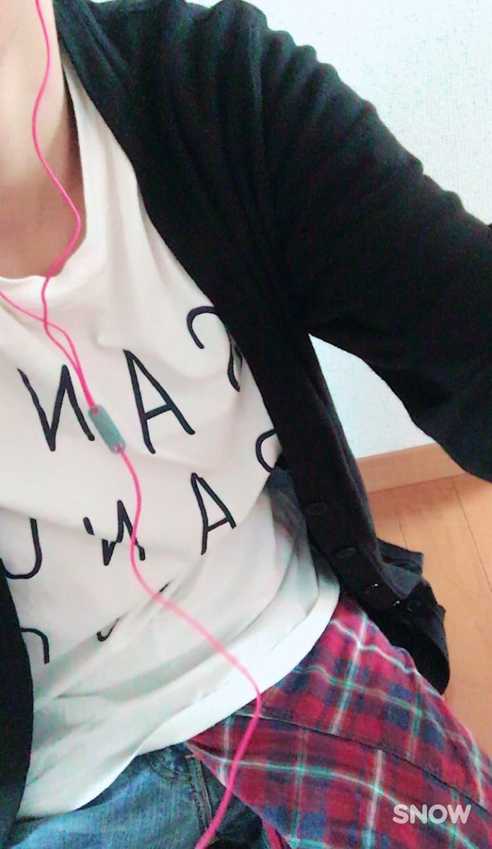 Allenwalker0121's tweet photo. 暇ですな https://t.co/lycIEw15BX