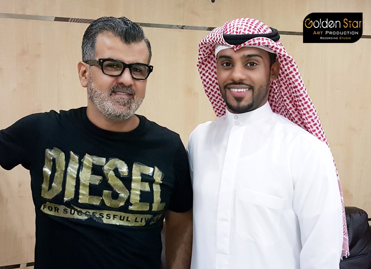 الفنان حميد العبدولي برفقة المصور المبدع علي عجمي قبل الاستعداد لتصوير فوتوسيشن خاص في اغنية حميد العبدولي القادمة ( ما عاد يهمني ) انتظرونا