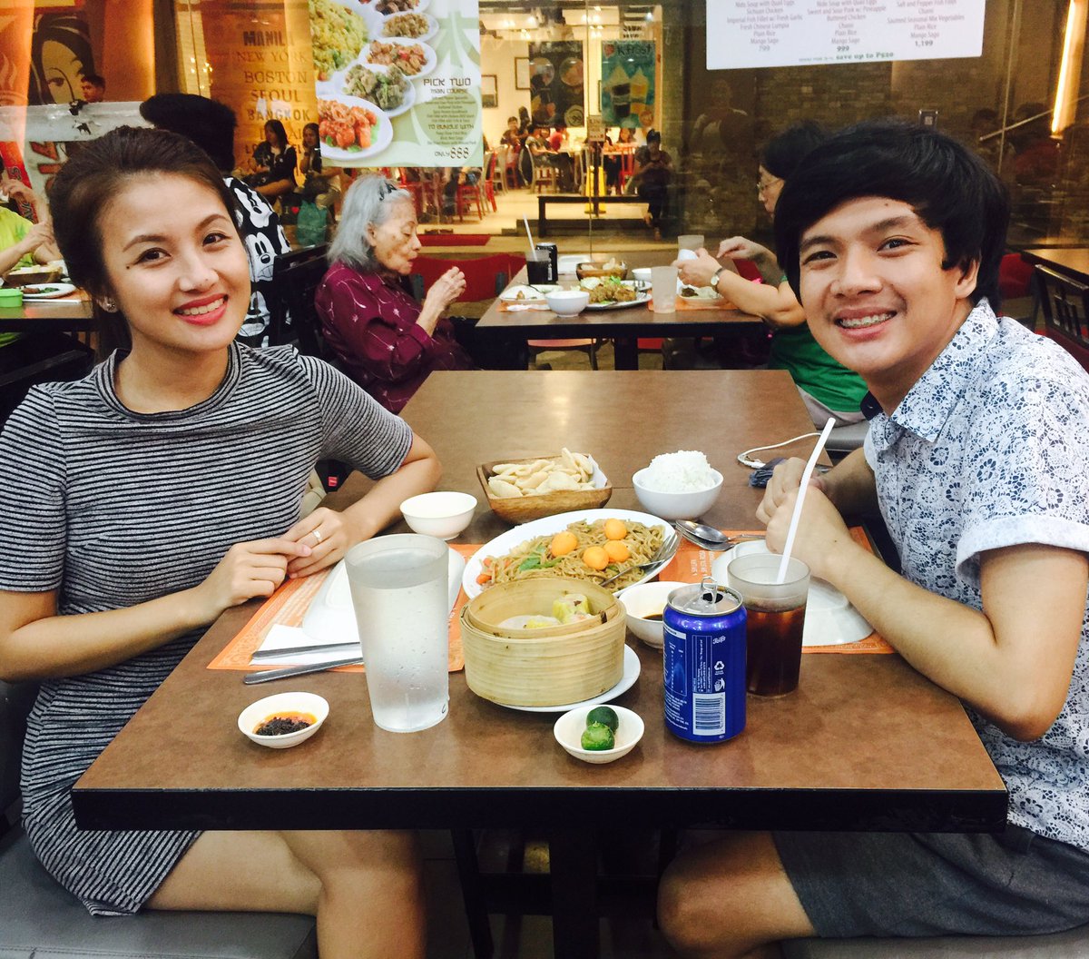 biancadava's tweet photo. Last night's dinner with the birthday boy, @marcodavaaa. 🎁😀🍝 #flavoursofchina https://t.co/YF62kK9hc9