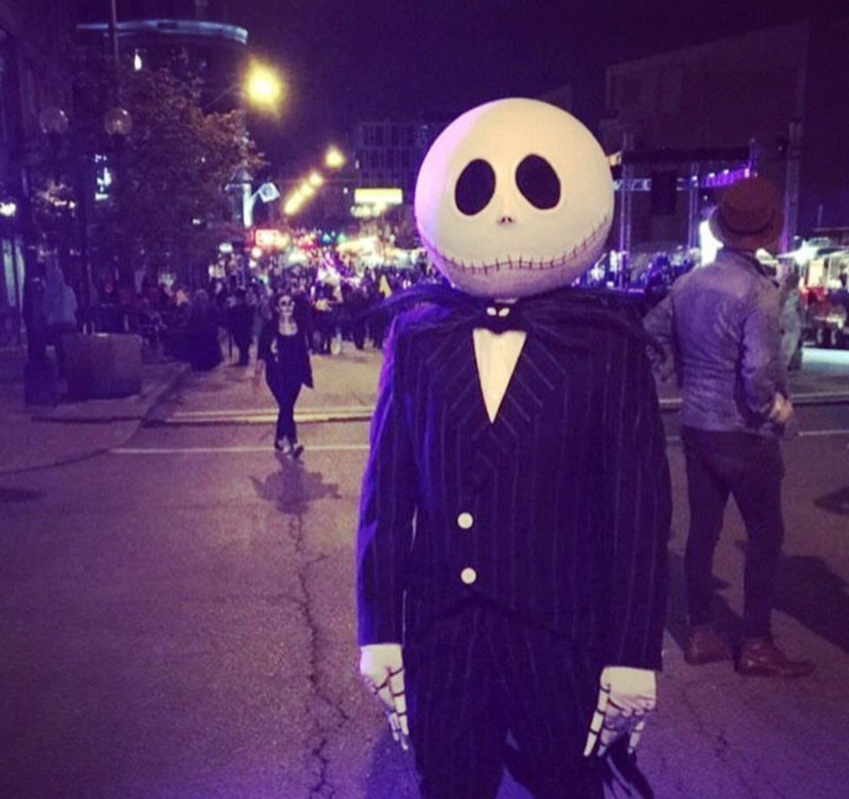 Let's party on High Street, at the corner of fashion and evil genius. #highballhalloween #LifeInCbus (📷 by @DiscoverOhio)