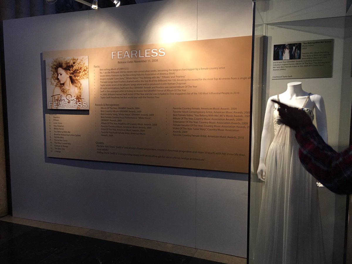 districtamity's tweet photo. I WENT TO THIS TODAY AND MAY HAVE ONLY FANGIRLED A L(OT)ITTLE https://t.co/z1TF8GTNEa