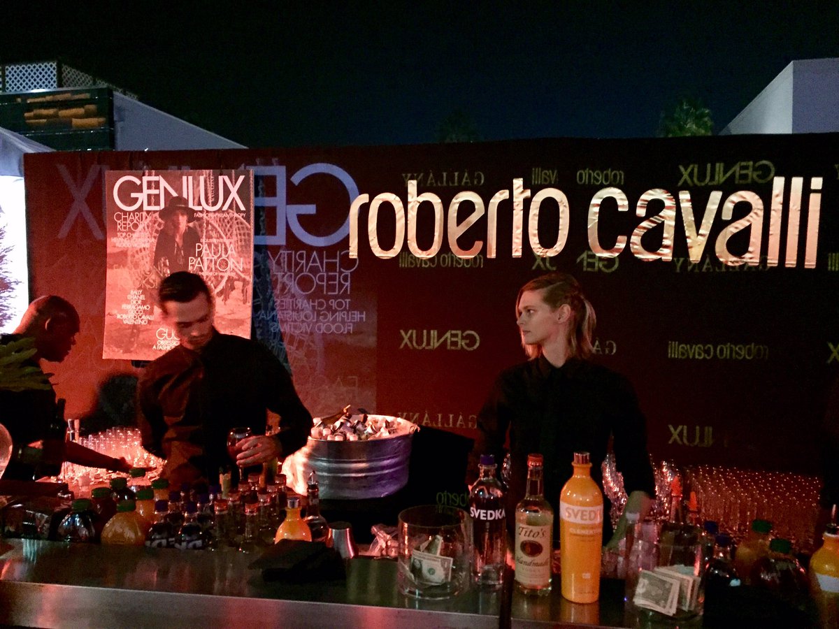 OliverTolentino's tweet photo. Genlux magazine Roberto Cavalli party with Paula Patton #lovebevhills #genlux #genluxmagazine #fashiondesigner #rodeodrive https://t.co/qJlJb9HnFV