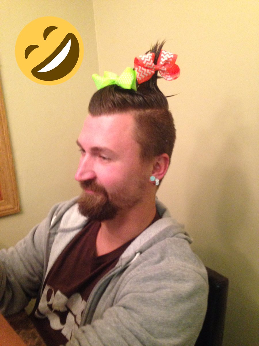 lolelefan's tweet photo. # Awesome hair dew https://t.co/bCnMEXDHpq