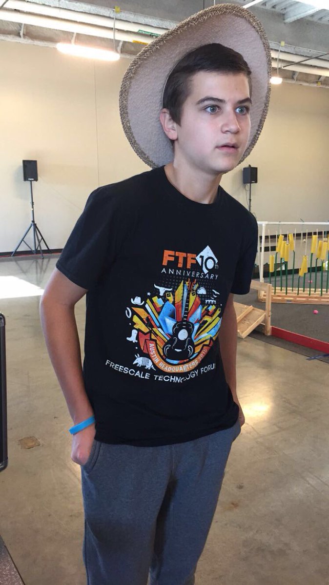 When you realize competition is one week away #betthefarm2016 <a href="/BESTRobotics/">BEST Robotics, Inc</a>