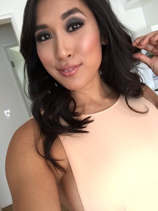 I can't wait for some #IR #creampie #blackrimming @docean68. It's like Christmas came early. In my pussy<a href="/tag/ir"class="tags">#IR</a><a href="/tag/creampie"class="tags">#creampie</a><a href="/tag/blackrimming"class="tags">#blackrimming</a>