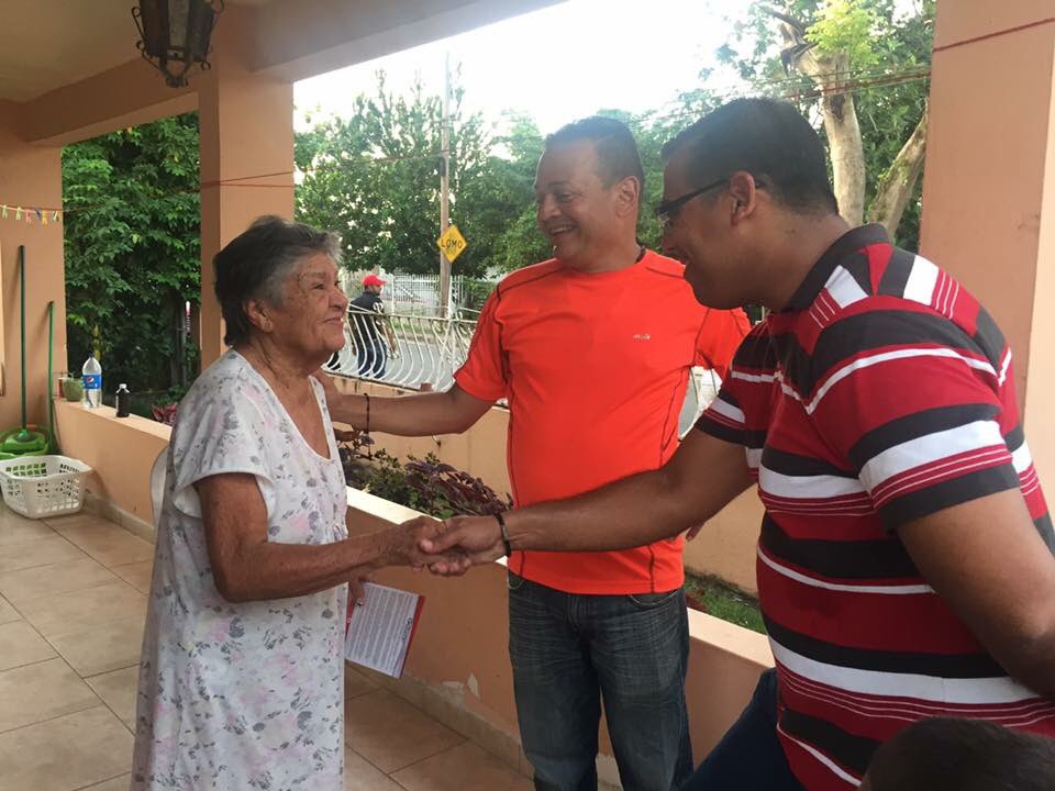 ¡Gracias Añasco por el respaldo!Excelente caminata con el que seguirá siendo Alcalde Jorge Estévez.  ¡JUNTOS, TRANSFORMANDO EL OESTE!