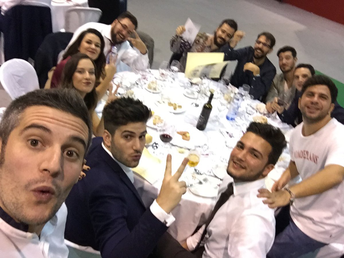 Vamos con el antifaz <a href="/murgaloschungos/">Murga Los Chungos</a> <a href="/LosLokitos1/">LosLokitos</a> #esoeh