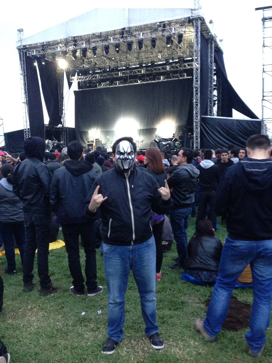 joacolopez9427's tweet photo. #BePreparedForHell ๐ฅ๐ค๐ผ @slipknot @CoreyTaylorRock #Colombia https://t.co/AWhWzVpFGe
