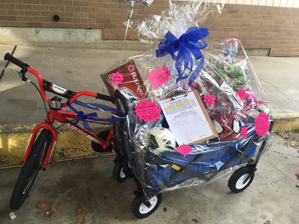 John_Eick's tweet photo. Families are bidding on some incredible baskets at the #WcsFallFestival https://t.co/XapoHVqTiX
