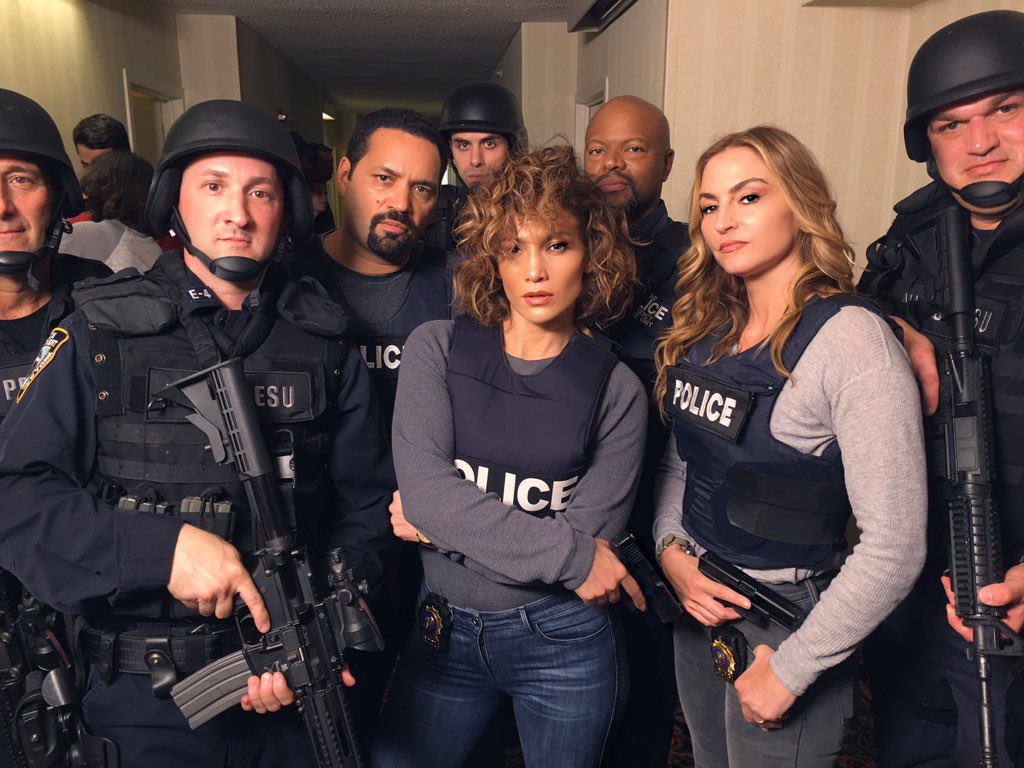 BTS on #shadesofblue Ready to knock down your doorzzzz  #playingcopsandrobbers w @dreadematteo @vincentlaresca https://t.co/SMgQfmL9IF