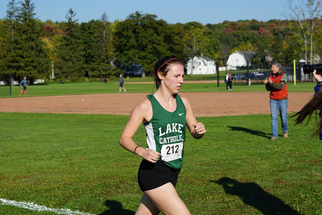 LC_CrossCountry's tweet photo. Great job @little_ANR and @erin_ward2 for making it to regionals!!! Dedication at its finest 💚☺️👍🏆🏃 https://t.co/31htU4HiRJ