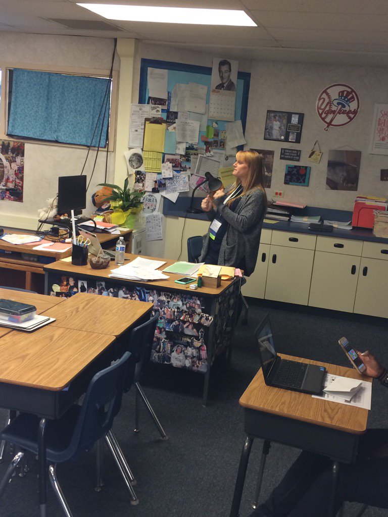 joshjusd's tweet photo. @Mrsreneewedin thank you for sharing your talents today @ #jusdtechfest https://t.co/omXjDgohsa
