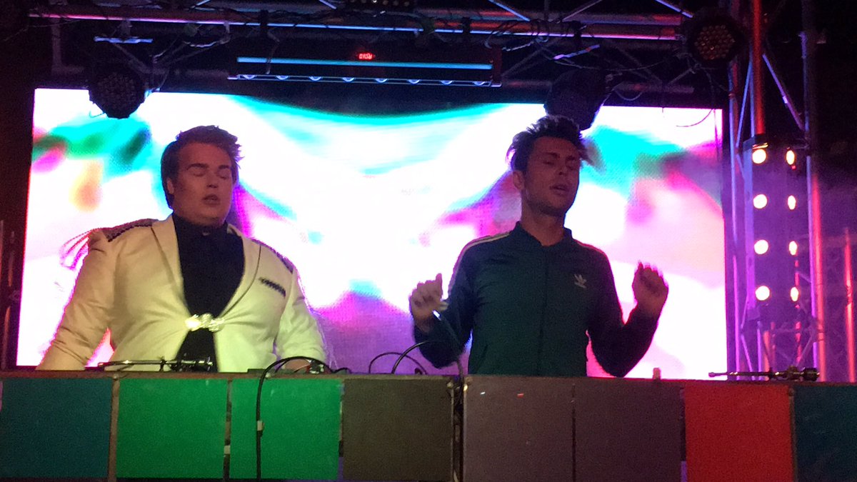 lucy_macarthur's tweet photo. @KurtColeman @thisisamplify @AlrightHey omg I got it when both of you were blinking from #AmplifyNIGHTS https://t.co/rzCRIMEywg