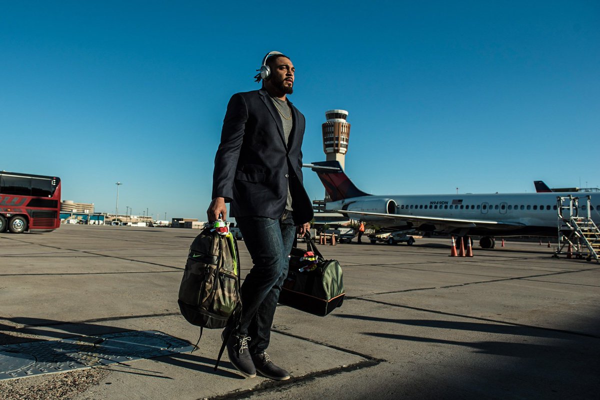 Touchdown in Arizona! 🛬  #BusinessTrip #SEAvsAZ https://t.co/itija8hSDf