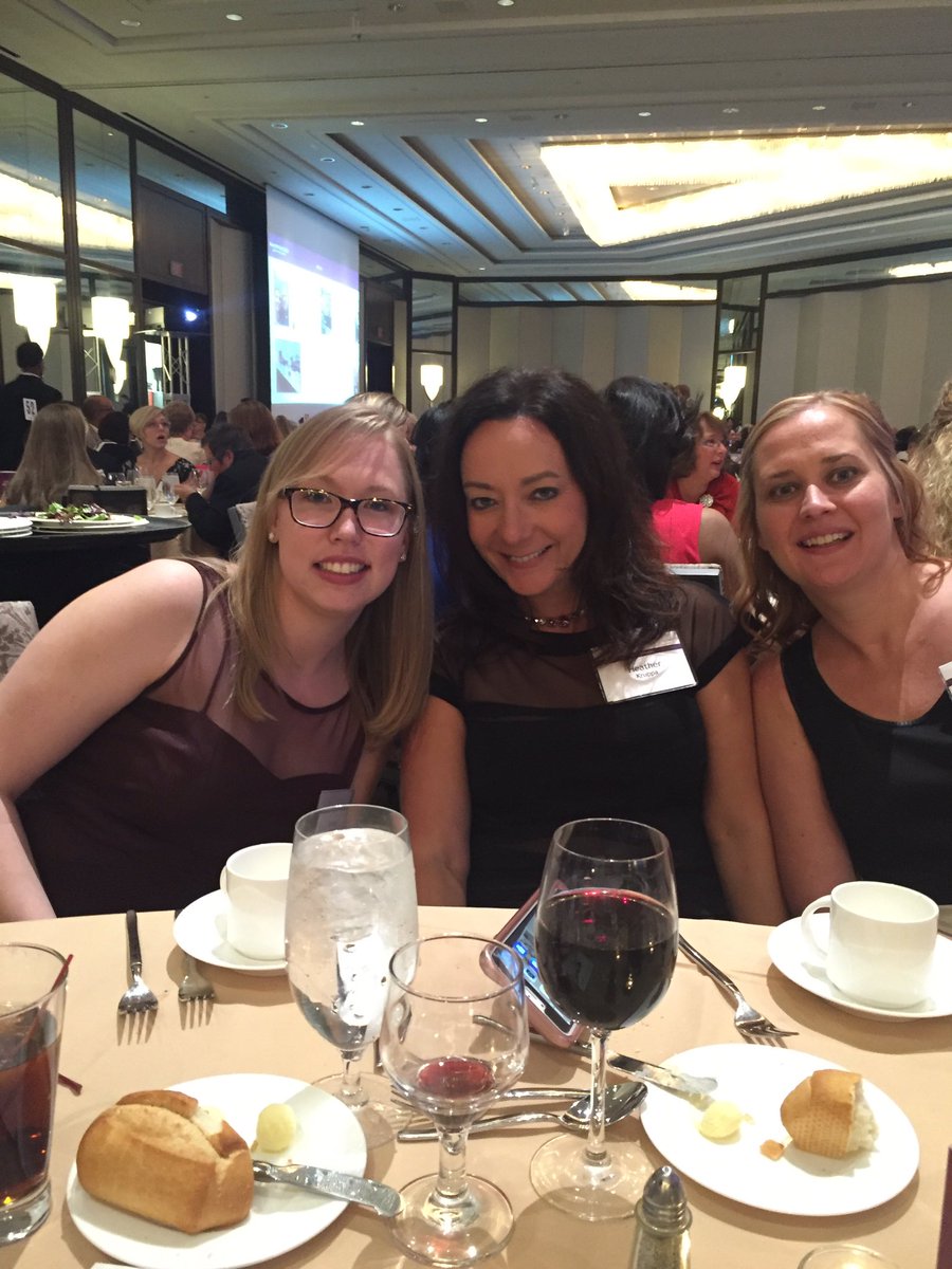 DawndraJ's tweet photo. Celebrating UPMC McKeesport ACEs!!! #2016LifeChangers https://t.co/YbBB4L4DRV