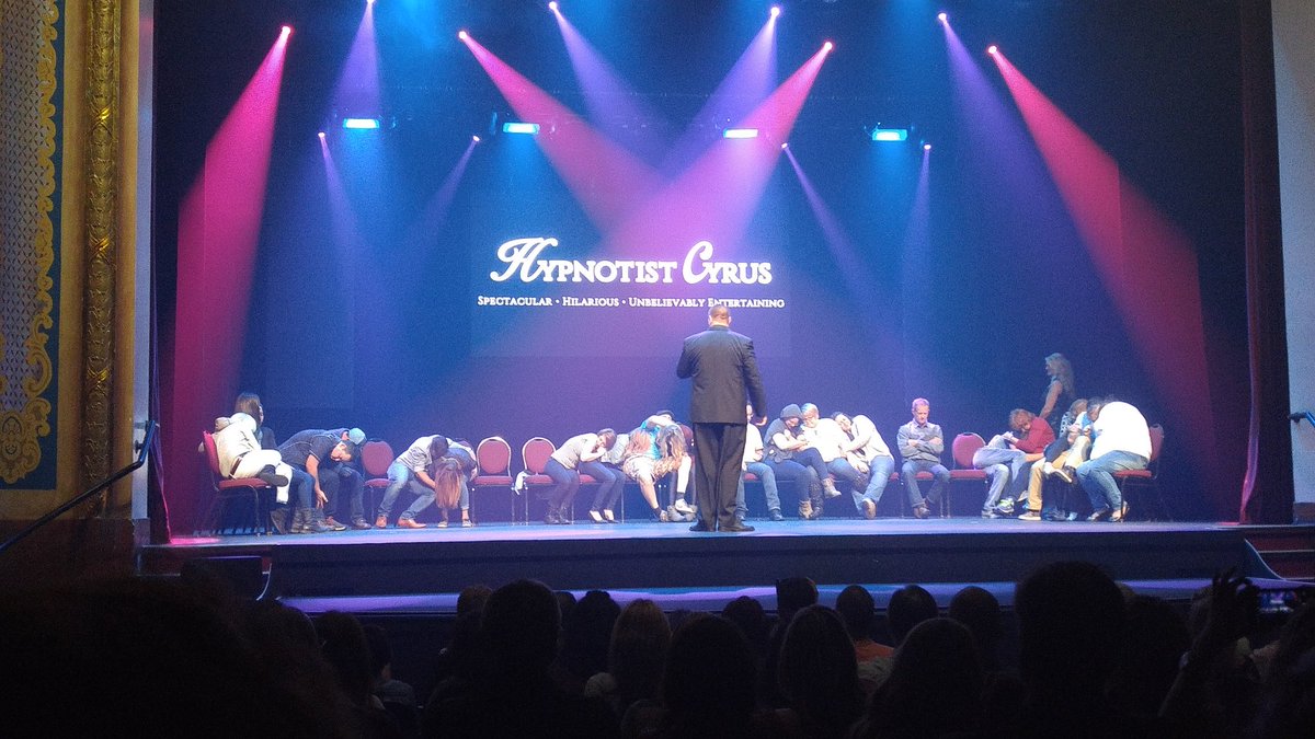 layla_greer's tweet photo. #CYRUSLIVE IN MONCTON https://t.co/hj6I8Jzlq1