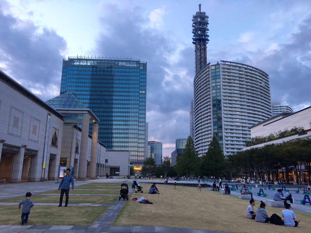O Xrhsths 休館中 横浜美術館 Yokohama Museum Of Art Sto Twitter 横浜美術館 前の広場の芝生の囲いがとれ のびのびと楽しんでいただけるようになりました 週末には 駆け回る子どもたちの笑い声や 腰を下ろしてくつろぐ方々の姿も 美術館のカフェではお飲物の O Xrhsths 休館中 横浜美術館 Yokohama Museum Of Art Sto Twitter 横浜美術館 前の広場の芝生の囲いがとれ のびのびと楽しんでいただけるようになりました 週末には 駆け回る子どもたちの笑い声や 腰を下ろしてくつろぐ方々の姿も 美術館のカフェではお飲物の