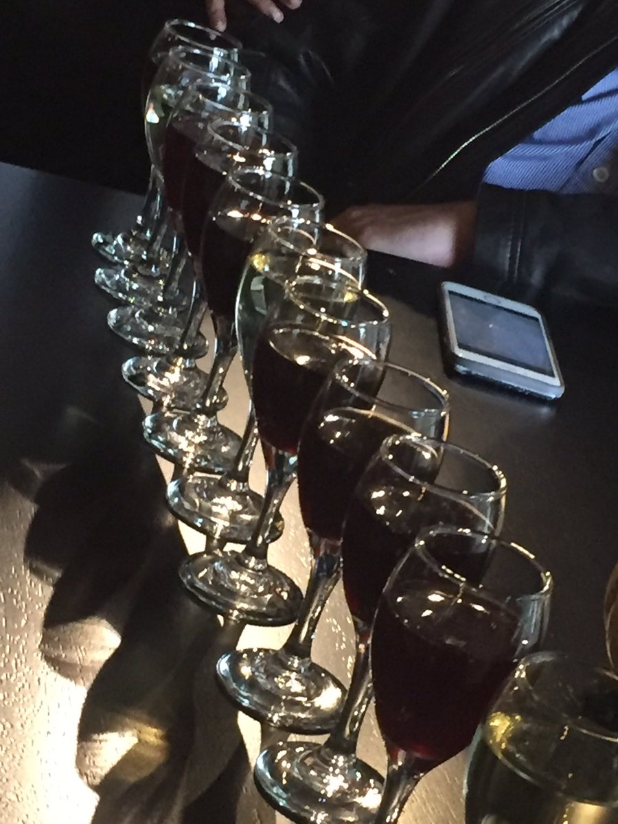 harmonywine's tweet photo. Live music and flights are happening at Harmony Vineyards, Head of the Harbor, NY https://t.co/YtMCQyDXDr