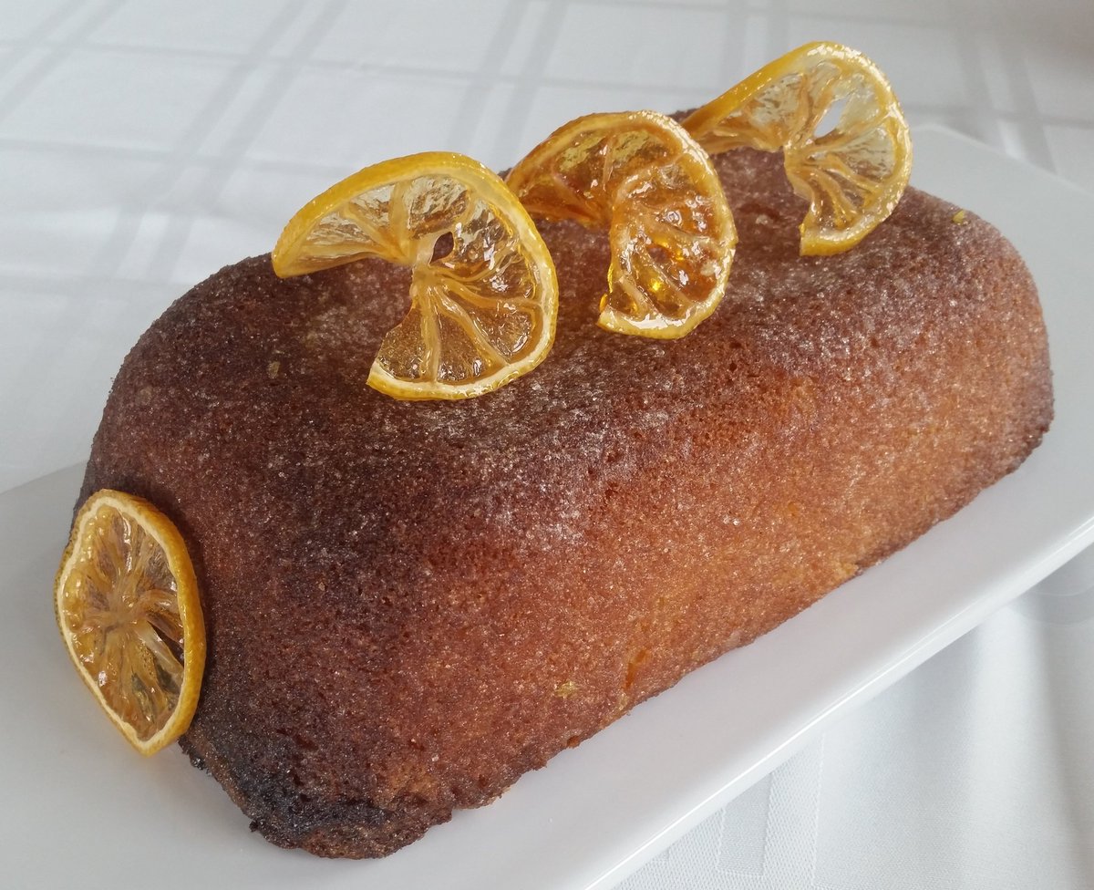 TorontoYeee's tweet photo. My contributions for #cakeday2016: A Fig Cake for Fall - recipe by @doriegreenspan and Almond Lemon Tea Cake - recipe by @tartinebakery https://t.co/xIuLFna91B