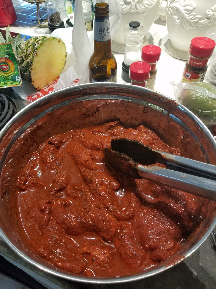 CAMCustomCase's tweet image. Takin a much needed break with the boys ...pork and chicken tacos soon!