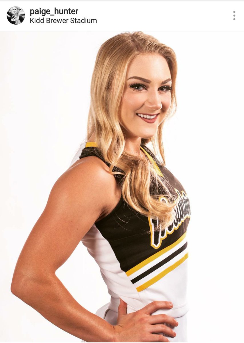 ASUHunter15's tweet photo. Had to tweet this so I could put some real beauty on yalls TL tonight. 🔥
#asucheer #appstate #appnation
@Paige_Hunterr https://t.co/tN8a4k57aH