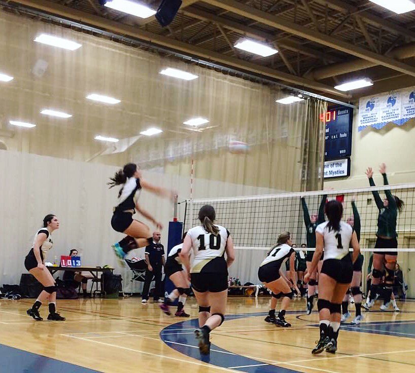 twwwt_'s tweet photo. Any day on the court is a good day. #HappyRam https://t.co/5PbVbNB3TM