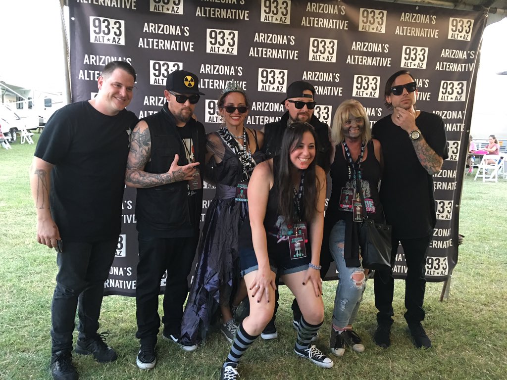 altaz933's tweet photo. The #ALTAZ crew hanging with @GoodCharlotte here #ALTAZZombieProm. https://t.co/ypM28yqooU