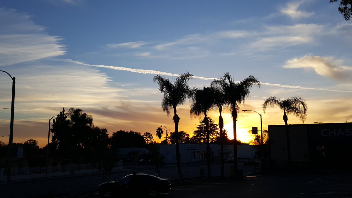 NancyCamarena's tweet photo. Montebello sunset https://t.co/GRPufdXPe2