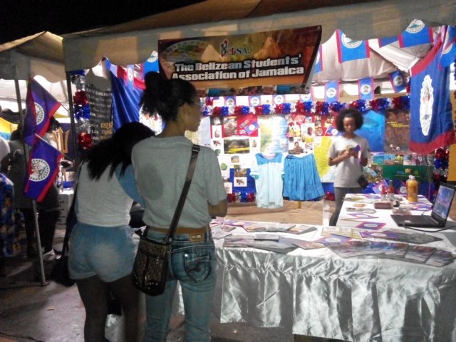 Irvine_Hall's tweet photo. #TeamBelize showcasing their vast culture๐ #Culturama51 #IrvineHall #UwiStudentUnion https://t.co/MjeG2tmHdg