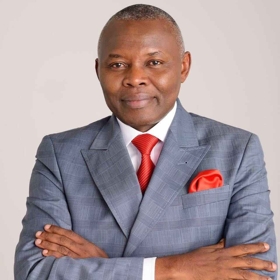 eddie_bulongo's tweet photo. L'homme de valeur est toujours l'objet des critiques @mahanguHM @BNzimbi @LydieOmanga @MichelMoto1 @juvenalmunubo @VitalKamerhe1 @Chigabn https://t.co/MPGXiM1Dcz