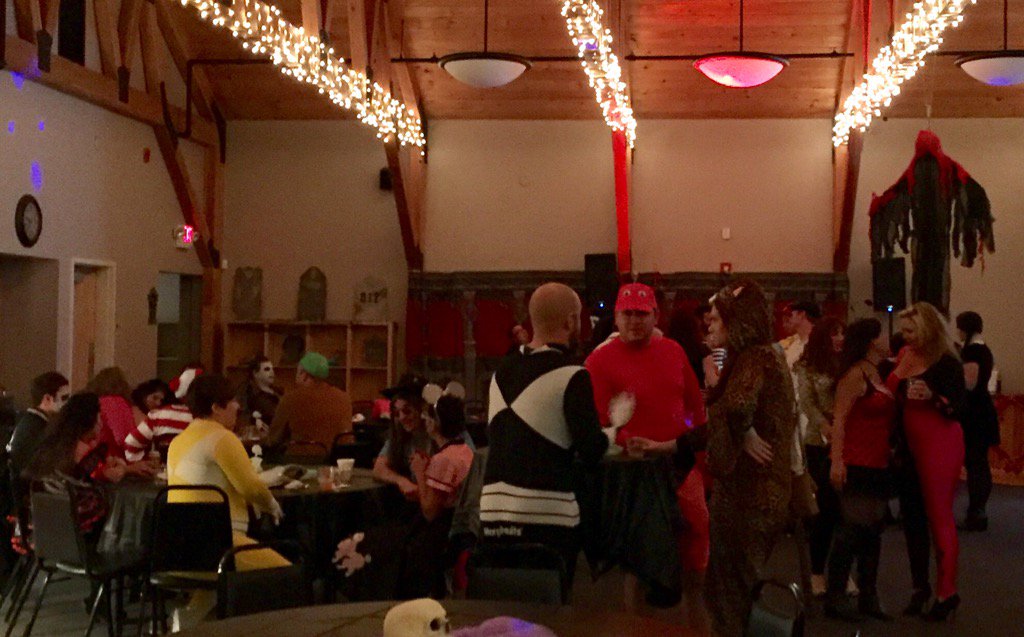 Halloween bash underway to help #FightCancer <a href="/manchesternhnow/">Manchester NH Now</a> <a href="/DartmouthHitch/">Dartmouth Health | Inactive</a> <a href="/WMUR9/">WMUR TV</a> #Halloween #pinkandbluebash