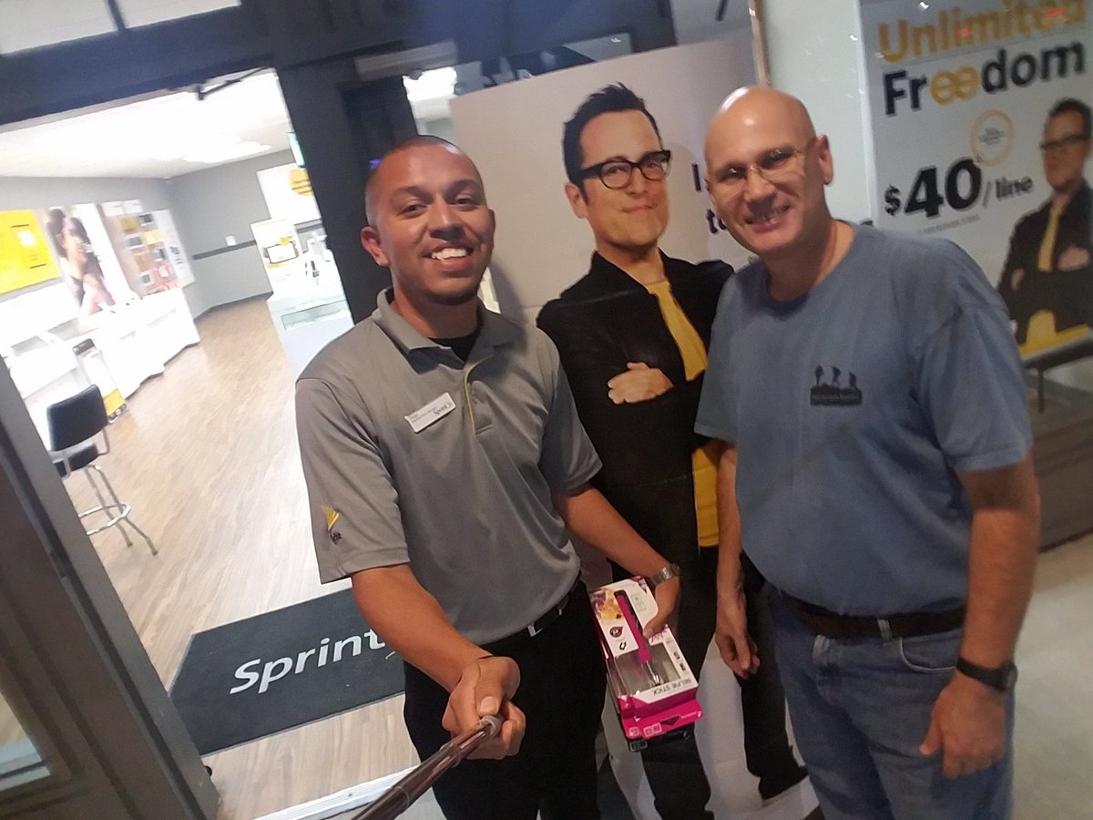 #SprintSaysThanks to our all loyal customers! Come in for a free bill analysis and take advantage of all our newest offers.
